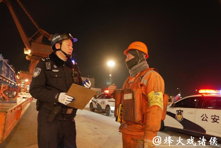 深化“放管服”改革，吴淞边检护航上海港纸浆供应链安全畅通